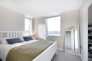 Charming & Modern Flat with Balcony