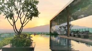 The Astra Luxury Condo,comfortable near night market,old town