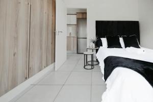 The Blyde Crystal Lagoon Apartment