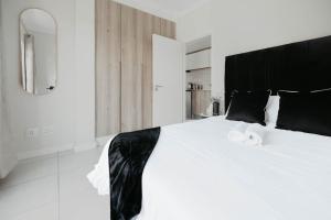 The Blyde Crystal Lagoon Apartment