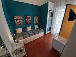 Single Room with Private Bathroom room in Retrò Rooms