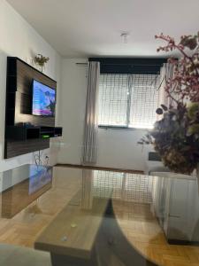 101- Apartamento 2 quartos próximo UFN, com vaga de garagem