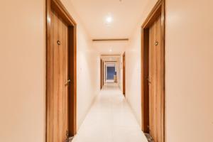 Super Townhouse Viraj Khand Formerly Veridian Inn