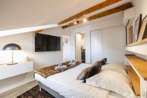 5 CARNOT - Beautiful apartment, 4 people, 150m from Palais des Festivals