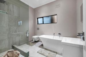 Sea Point Luxury Escape with Private Pool