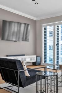 Sea Point Luxury Escape with Private Pool