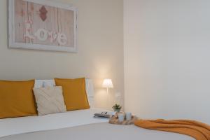 Zezio 44 by RentComo