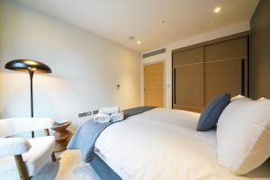 Executive 1 Bed Apartment Central London Victoria Station FREE WIFI & COOLING SYSTEM by City Stay Aparts London
