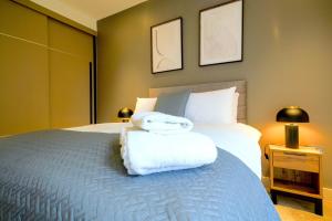 Executive 1 Bed Apartment Central London Victoria Station FREE WIFI & COOLING SYSTEM by City Stay Aparts London