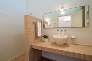 Beachfront House 50m from the beach