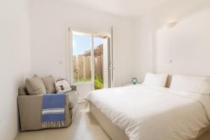 Beachfront House 50m from the beach