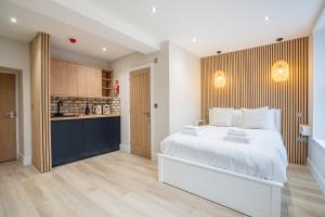 Paradise Apartments