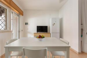 Nanzi Mari by BarbarHouse