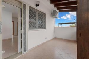 Nanzi Mari by BarbarHouse