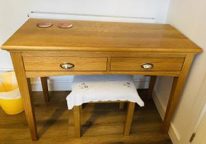 Brand new en-suite double room private entry self-check