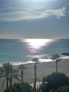 Splendide vue panoramique sur la Méditerranée