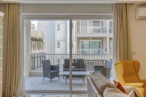 Seacrest - Large 3 bedroom Apartment