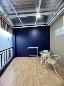 Kata walk&wave hostel