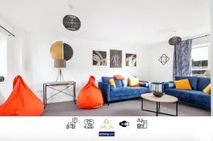 Spacious 4 Bedroom House Convenient Location By Trinity Stays Short Lets & Serviced Accommodation Peterborough - Helpston