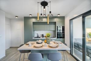 Imolas Place - Sea-View & Pool