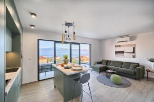 Imolas Place - Sea-View & Pool