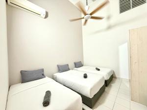 Austin Premium Suite Corner at Seri Austin by Maco Home