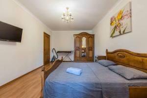 Апартаменти 2-кімнатні в центрі, м. Палац Спорту