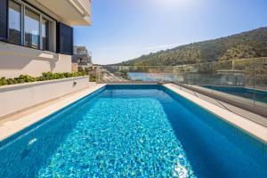 Beachfront Villa Mila M with Pool