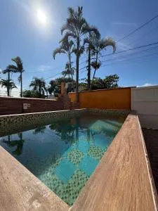 ATAMI STAY Casa em Condomínio com Piscina Aquecida bem Pertinho do Mar - Maciel