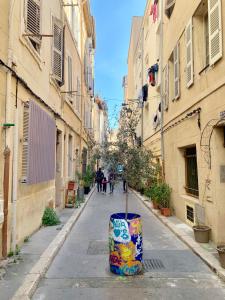 T2 Marseille Panier Vieux Port