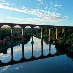 Awd Tuts 17th Century Cottage by the harbour
