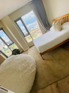 Spacious 2BR APT Near Sandton City -No Loadshedding