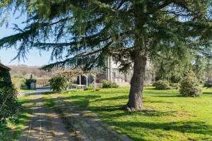 Villa immersed in green Isola dei Cavalli - Sambuco