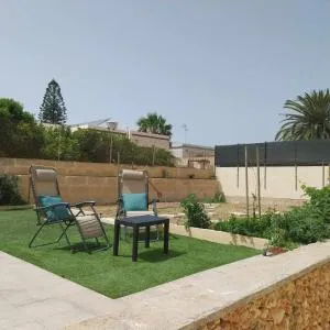 Bargain Beautiful Villa with lots of outdoor space sleeps large groups easily Check it Out - Mġarr