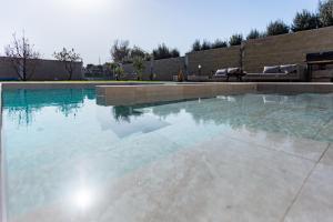 Villa with heated pool