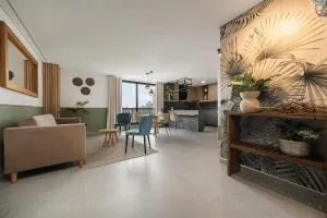 Poblado Apt with King bed and Free parking 216 - Las Palmas