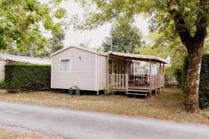 Campings Camping 4 etoiles - Parc aquatique - ccb0bcc : photos des chambres