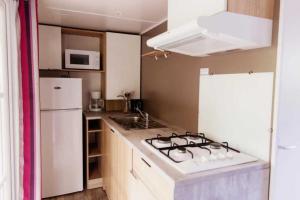 Campings Camping 4 etoiles - Parc aquatique - ccb0bcc : photos des chambres