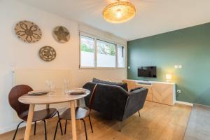 Appartement une chambre avec parking et terrasse