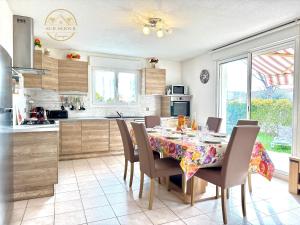 Villa Les Lauriers -3 Chambres, Climatisation, Terrasse, Jardin, BBQ & Plancha- SUDSEJOURCONCIERGERIE