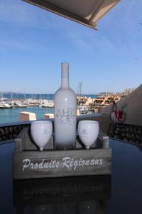 MARCOGNEY - Golfe de St-Tropez - Aux Marines de Cogolin - Appartement climatisé vue sur le port