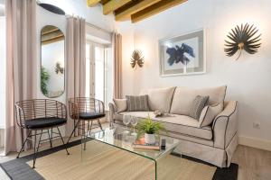Apartamento de 2 dormitorios sin terraza room in Genteel Home Padre Marchena
