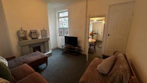 Patrick Street Double Bed - Fast WiFi - Free Parking - 1 Bedroom in 4 Bedroom House PS2