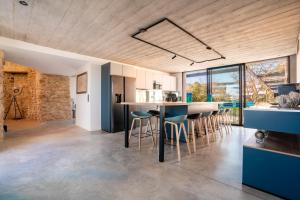 Villas La sublime villa du moulin avec vue mer exceptionnelle ! : photos des chambres