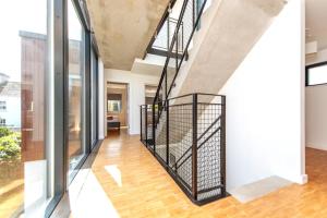 Modern Luxury -Four Bed House