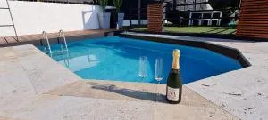 Contemporary house with sea view - Biot