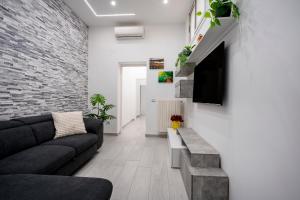 Casa di Carly - large cozy retreat in center