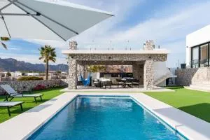 Biznaga Luxury Beach House in San Carlos 3 BR with Pool - La Soledad