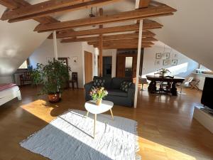 Große Wohnung mit Dachterrasse in Starnberg