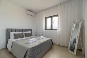 Villa Blini by PosarelliVillas